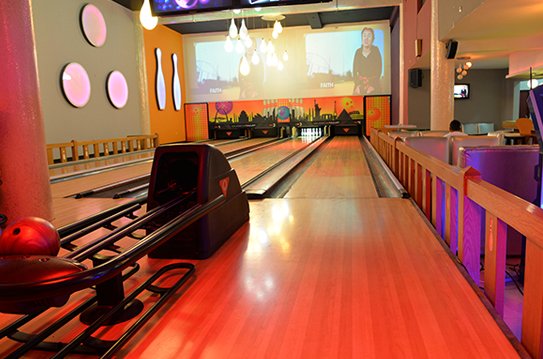 Faire du Bowling à Agadir